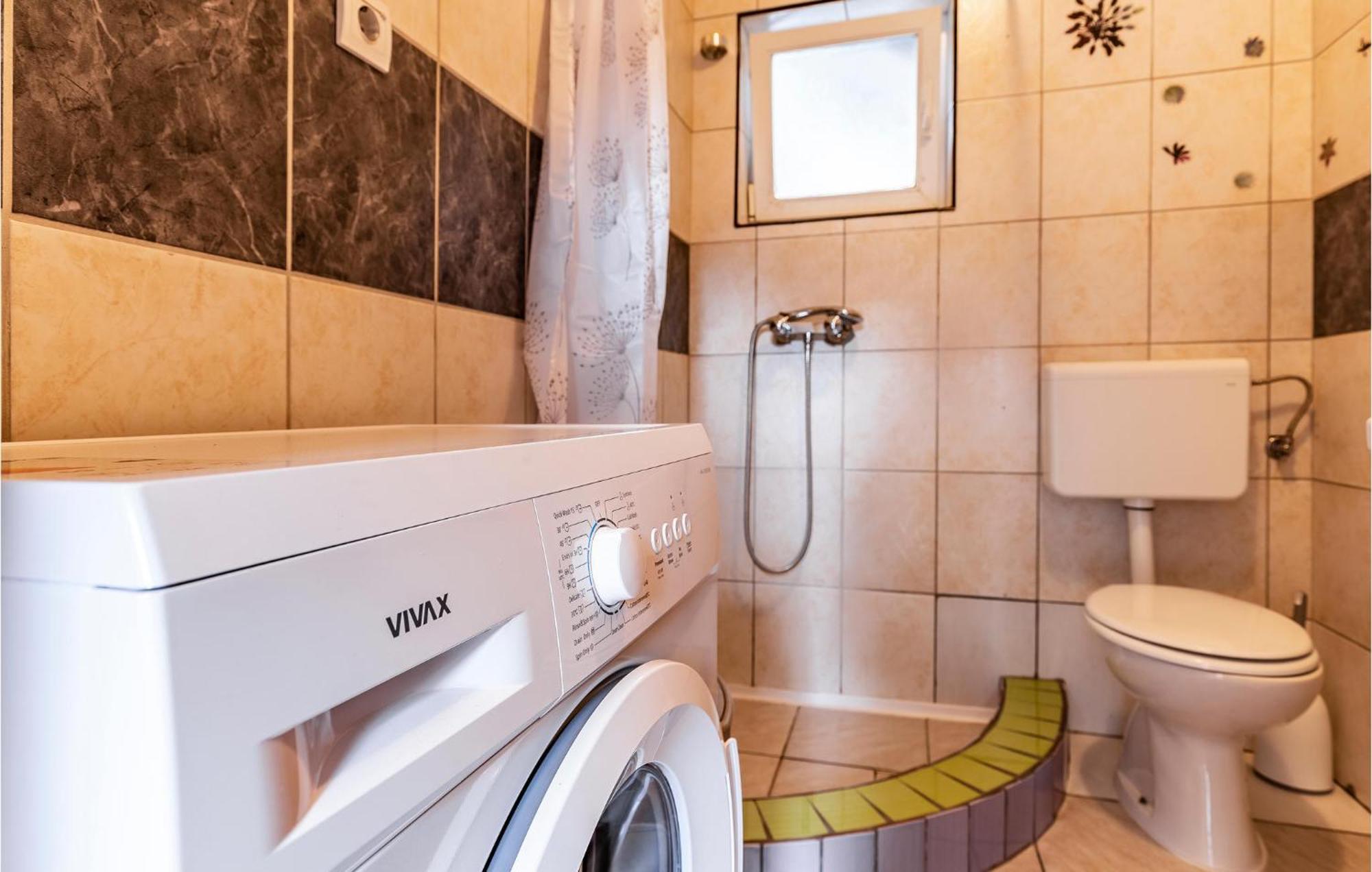 Lovely Apartment In Premantura With Wifi Exteriör bild