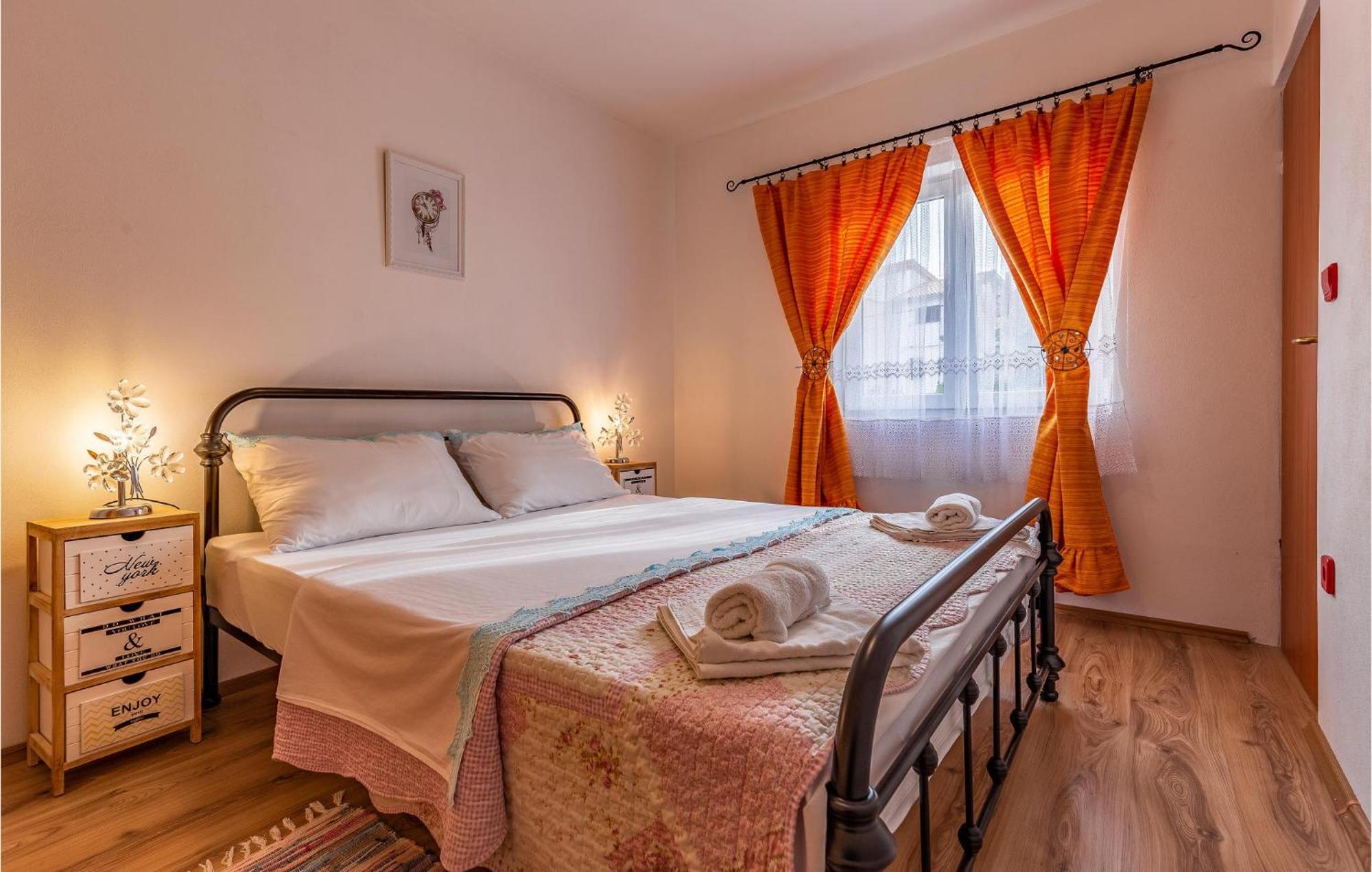 Lovely Apartment In Premantura With Wifi Exteriör bild